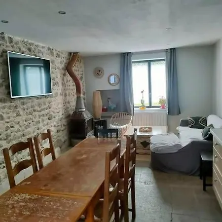 Ferienhaus La Roche Paisible Saint-Julien-de-Coppel