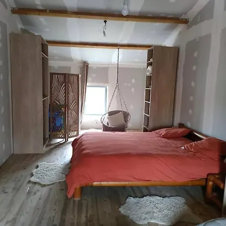 La Roche Paisible * Saint-Julien-de-Coppel